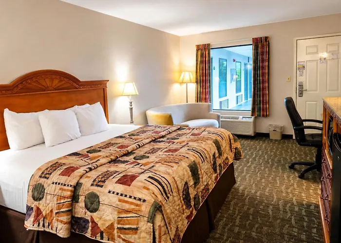 Days Inn By Wyndham Apple Valley Pigeon Forge/Sevierville