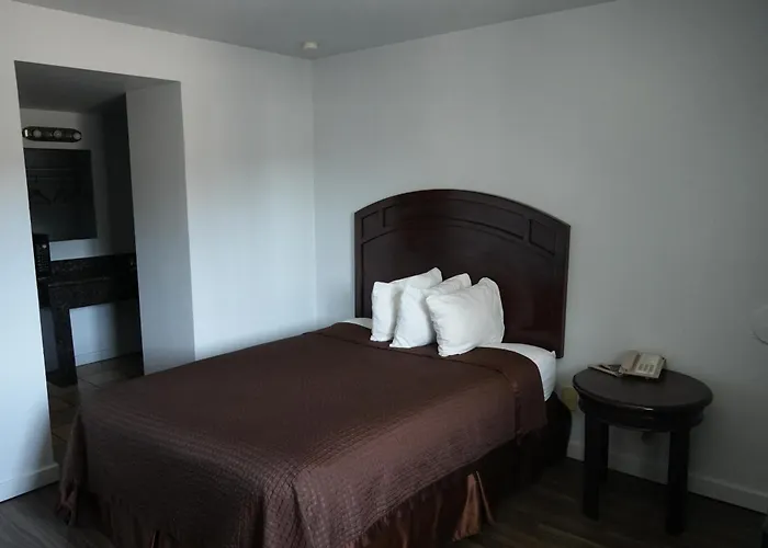 La Hacienda Motel