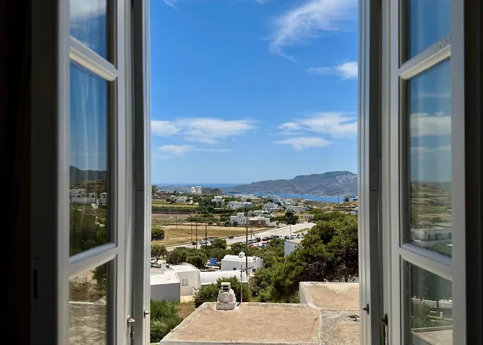 Plaka Suites
