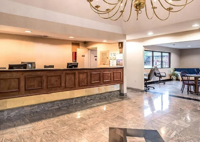 Studios And Suites 4 Less Emporia