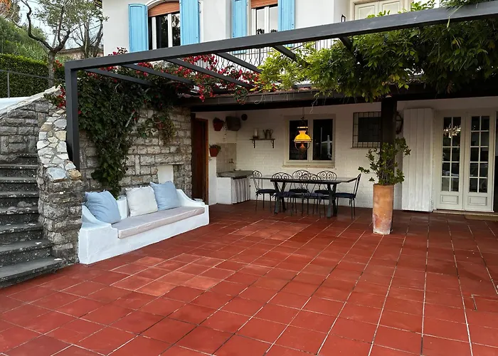 Villa Pera