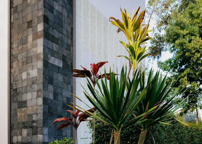 The Lavana Signature Villa Herrera Puncak