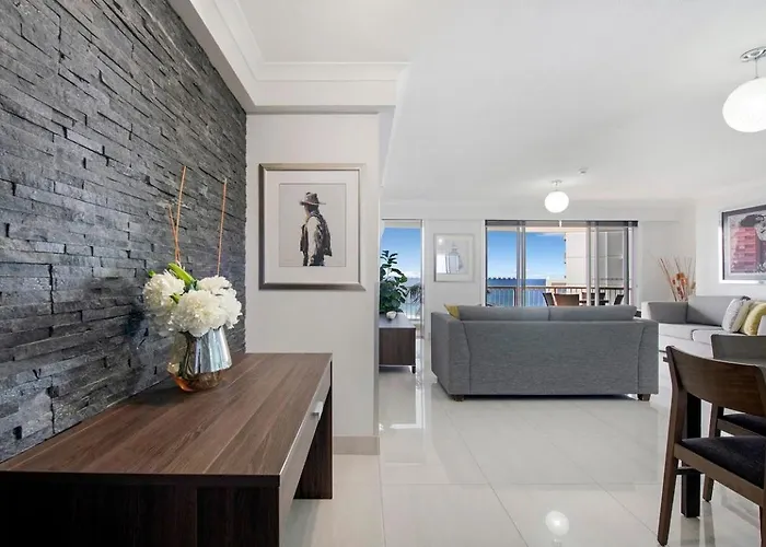 Stunning 2 Bedroom Ocean View Apartment