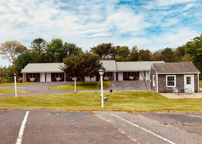 The Chatham Motel