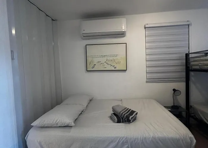 Beach Front Apartments Seven Seas
