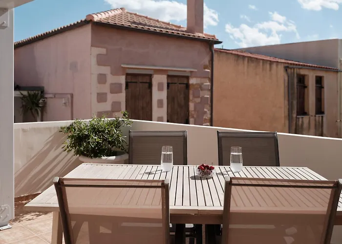 Revellino Del Porto, Historic Residence