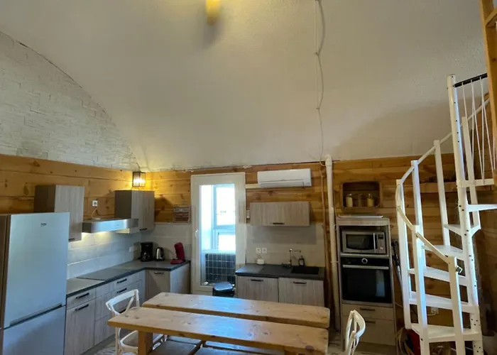 Duplex Climatise 65M2 Refait A Neuf