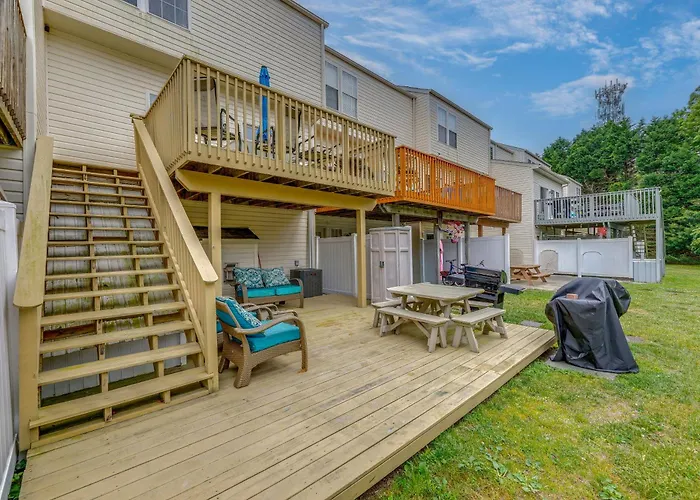 Pool Access & Deck: Bethany Beach Gem