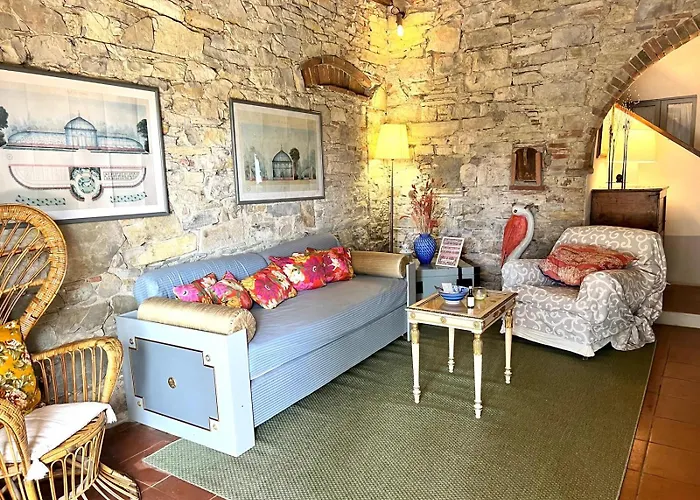 Casa Belvedere Cottage With Swimming Pool