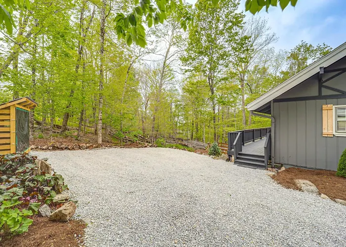 'Bear Crossing Chalet:' Beech Mountain Family Home