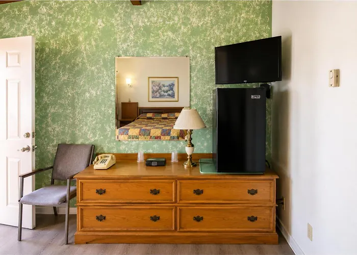 Santa Fe Motel Tehachapi By Hotel O