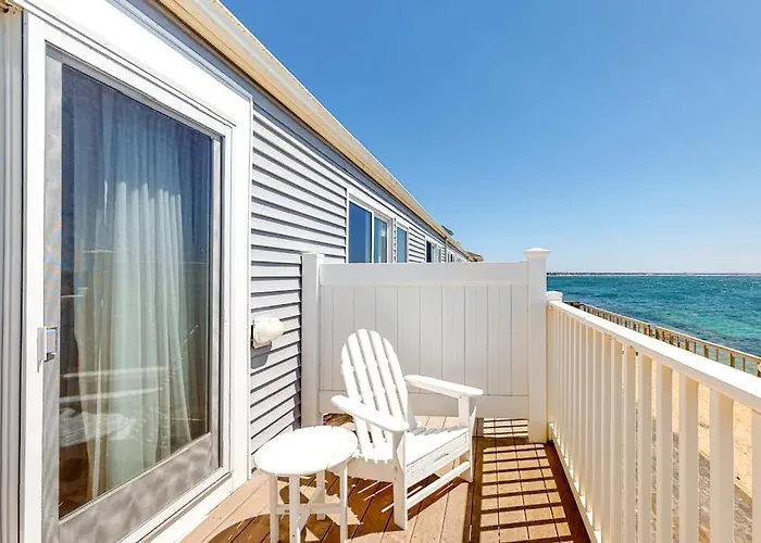 Nautical Haven At Seaside