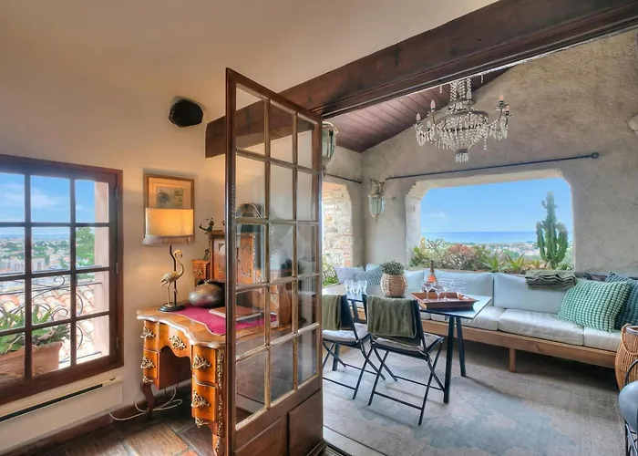 Maison Sans Delai With Sea View Terrace - Happy Rentals