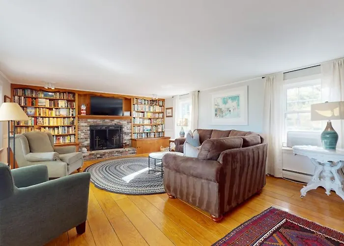 Cape Landing Cottage