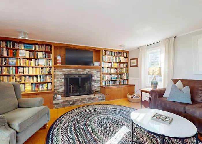 Cape Landing Cottage