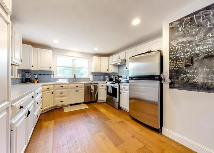 Ferry Harbor Cottage