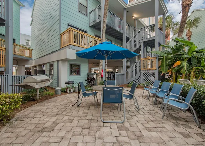 2-Bedroom Condo On Gulf Shores Beach W/Pool