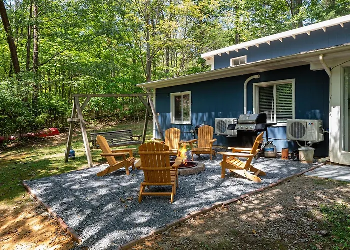 Blue Bird 3Br Cabin - Sleeps 8, Hot Tub, Starlink Wifi, Fire Pit