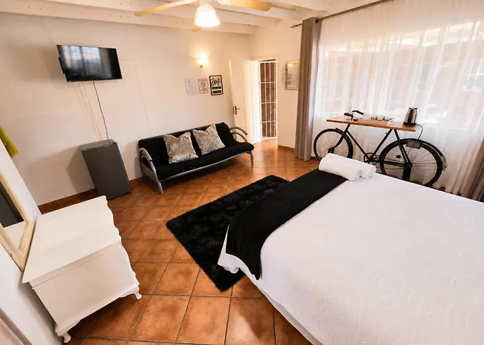 Zhantique Guest House 1- Unit 4