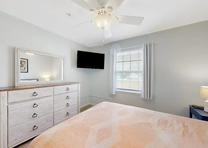 The Palms - 36507 Palm Dr, Unit #2204