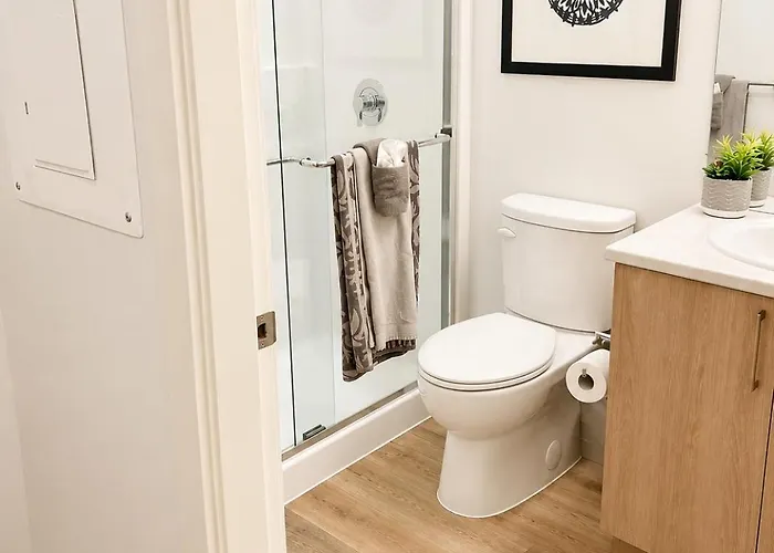 Prime Sidney Location 1Br Condo Near Yyj