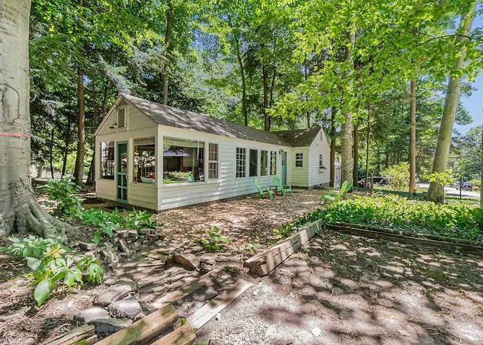 Cottage Living