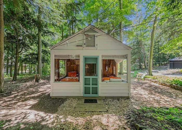 Cottage Living