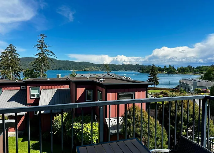 Ocean View Townhome - Sooke Harbour Marina
