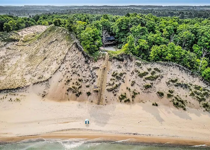 Dune House