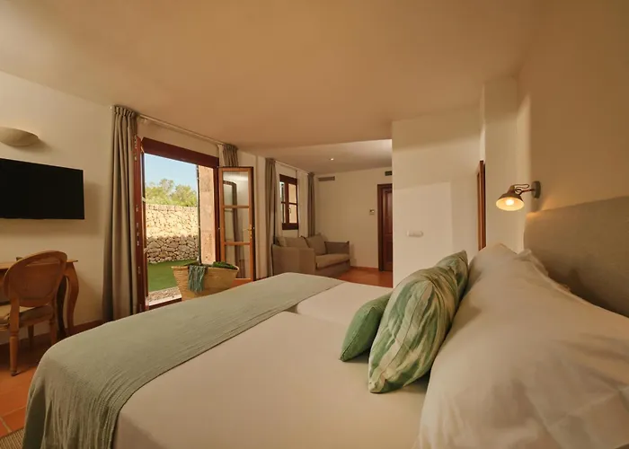 Hotel Rural Es Riquers