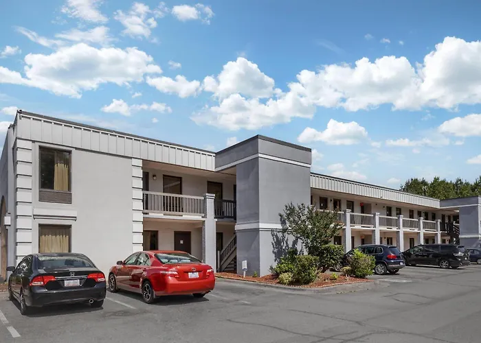 Econo Lodge Research Triangle Park