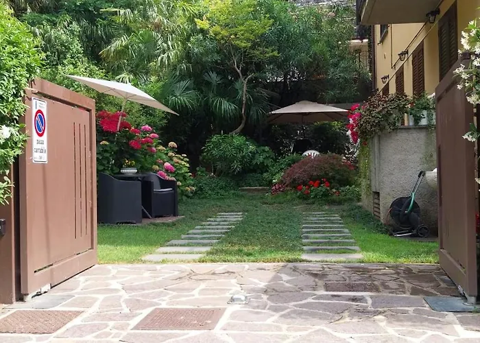 I Tre Oleandri Varenna