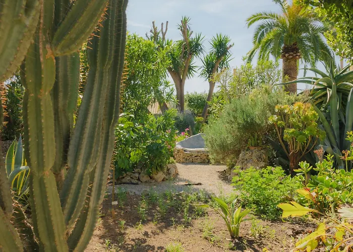 Casa Mona, Turismo De Interior