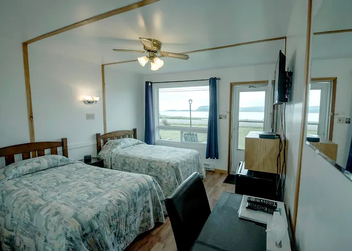 Sea Breeze Motel