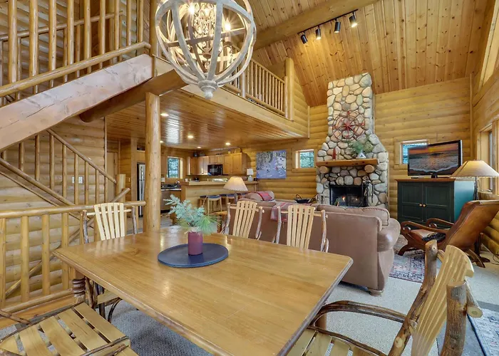 823 Mountain Cabin