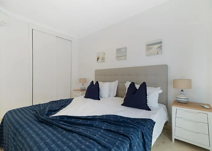 Casa Sunset - Beautiful Apartments In The Centre Of Alvor With Roof Terrace