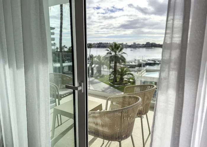 Suites Roc Portonova - Newly Renovated 2026