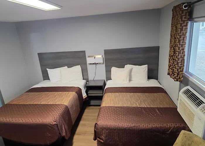 Plaza Motel