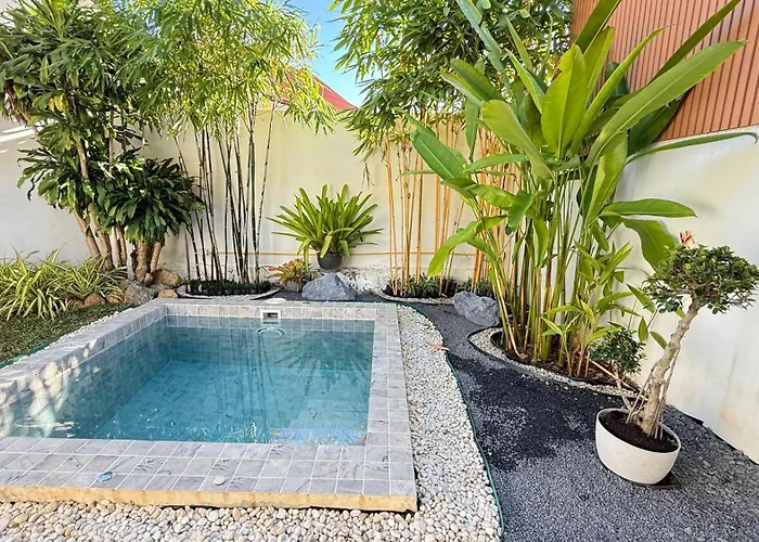 Baan Saint-Tropez Seaview Villas Kata Beach