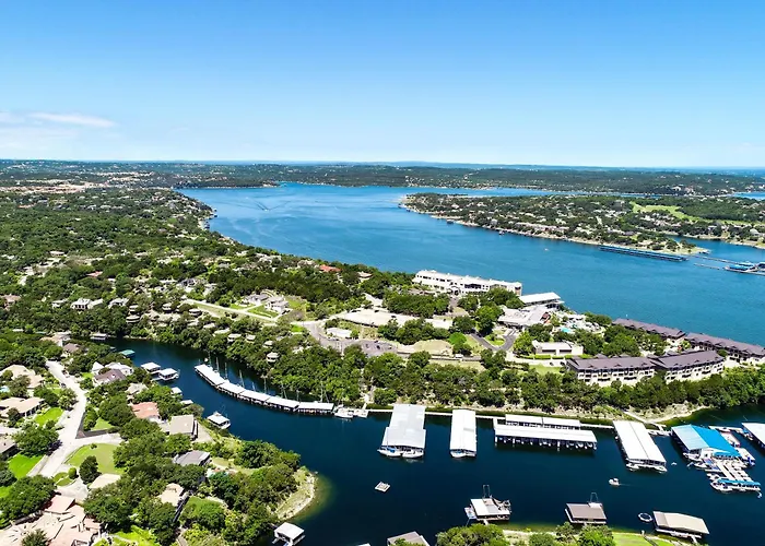 Texas Timeshare #5 - Lakeside Luxury With Pool Access