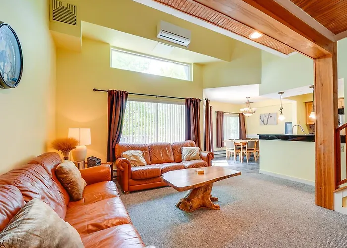 Lake Harmony Condo < 1 Mi To Big Boulder Mountain!