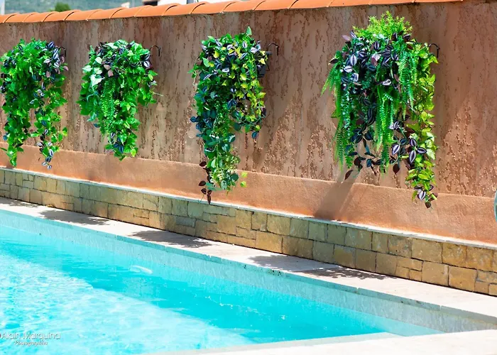 Ma Villa Du Sud Piscine Privee Chauffee Avril Fin Octobre - Borne Electrique - 3 Chambres 2 Wc 3 Cles Clevacances
