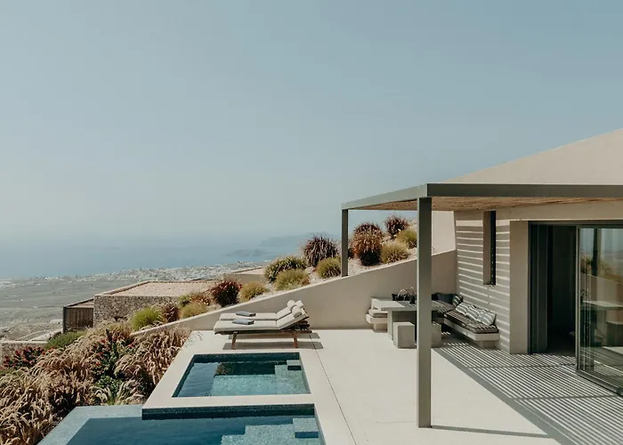 Santorini Sky, Luxury Resort
