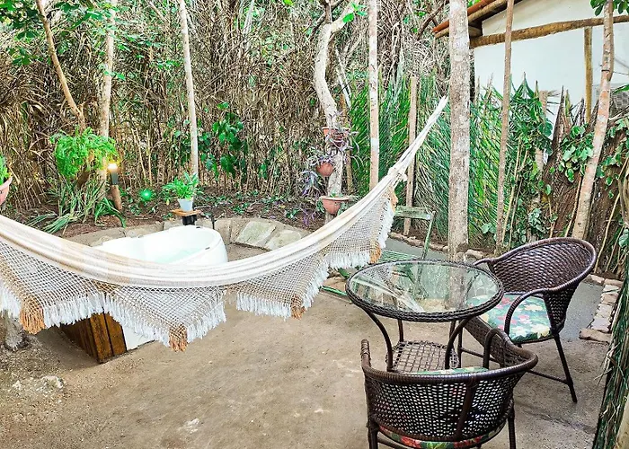 Aruana Suites com Cafe da manha,Piscina, Reserva Natural da Sapiranga 5km da Vila de Praia do Forte