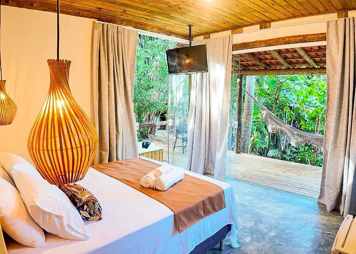 Aruana Suites com Cafe da manha,Piscina, Reserva Natural da Sapiranga 5km da Vila de Praia do Forte