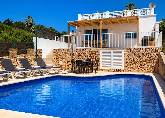 Hermosa Casa Con Piscina Cerca De La Playa De Punta Prima