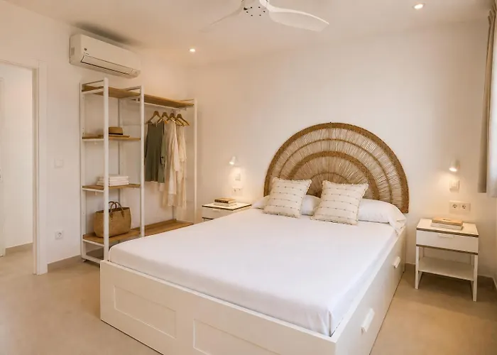 Hermosa Casa Con Piscina Cerca De La Playa De Punta Prima