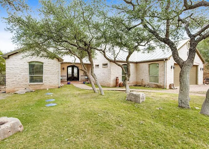 Natural Cliffside Oasis With Impressive Views, Gas Fireplace And Dock