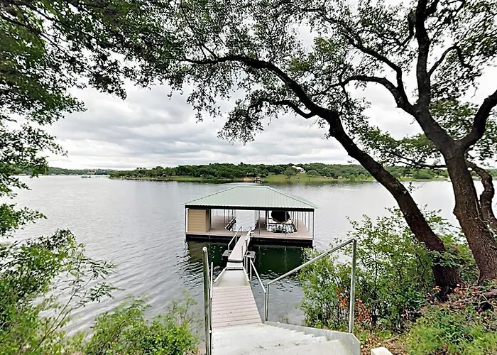 Natural Cliffside Oasis With Impressive Views, Gas Fireplace And Dock