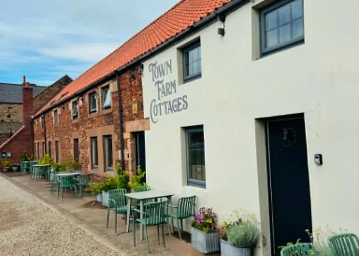 Town Farm Cottages Beadnell By Coast & Country Stays